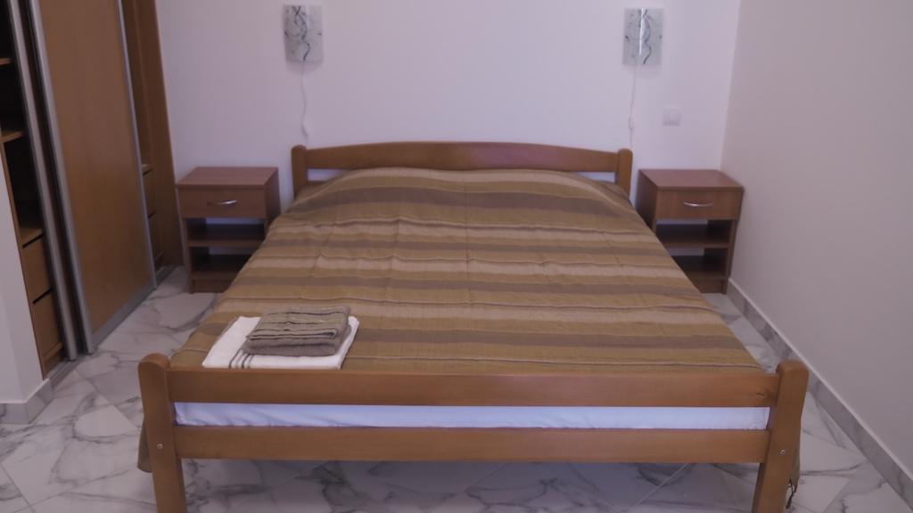 Vilena Apartmani Tivat Eksteriør billede