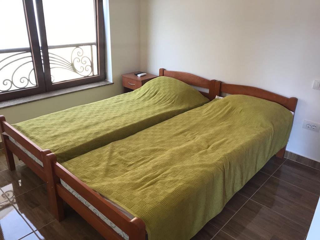 Vilena Apartmani Tivat Eksteriør billede